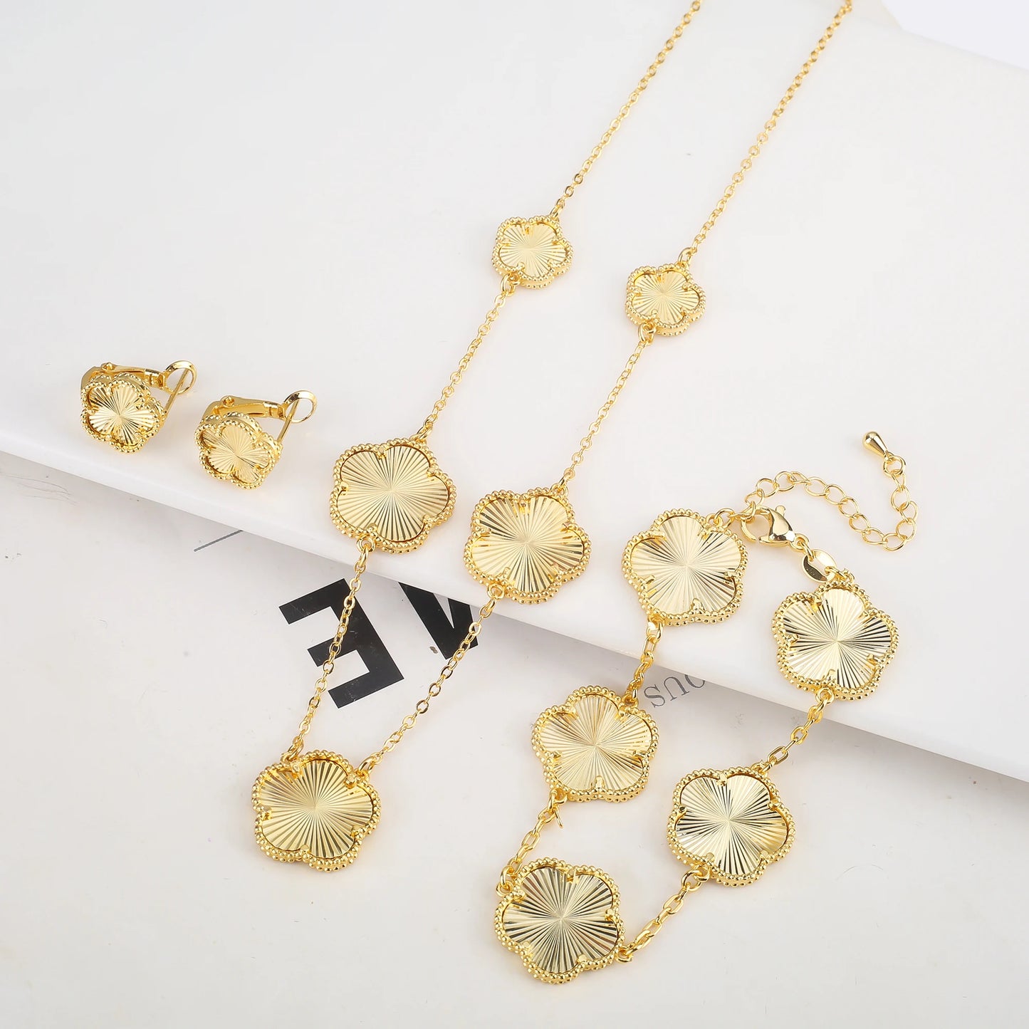 Five Leaf Flower Set