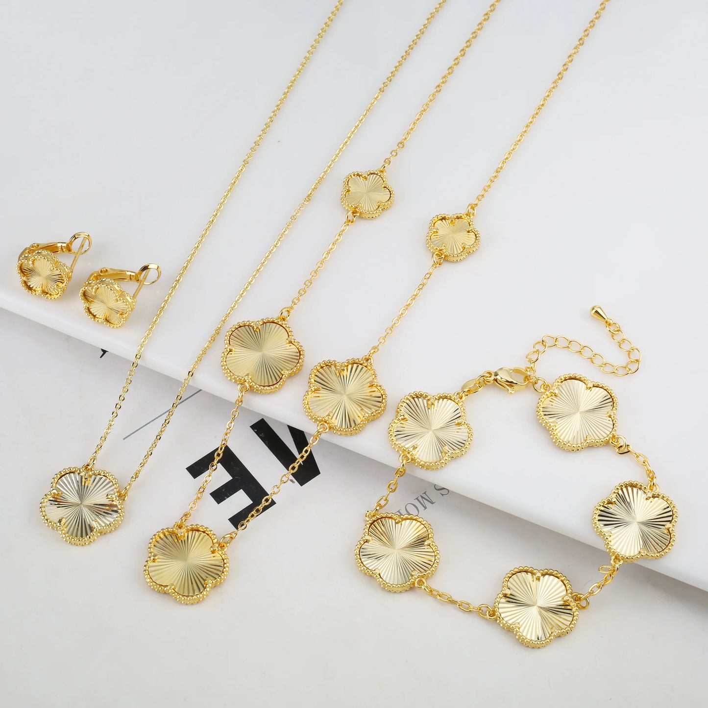Five Leaf Flower Set