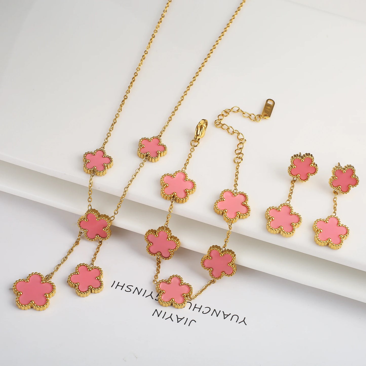 Colette  Set