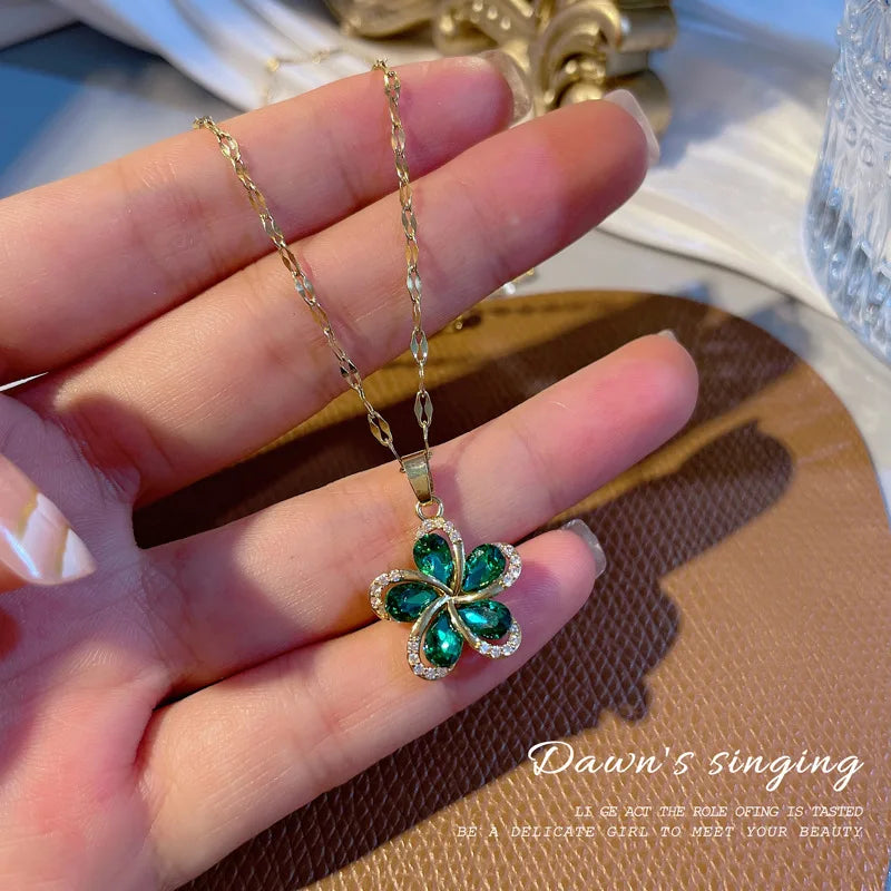 Rotating Necklace
