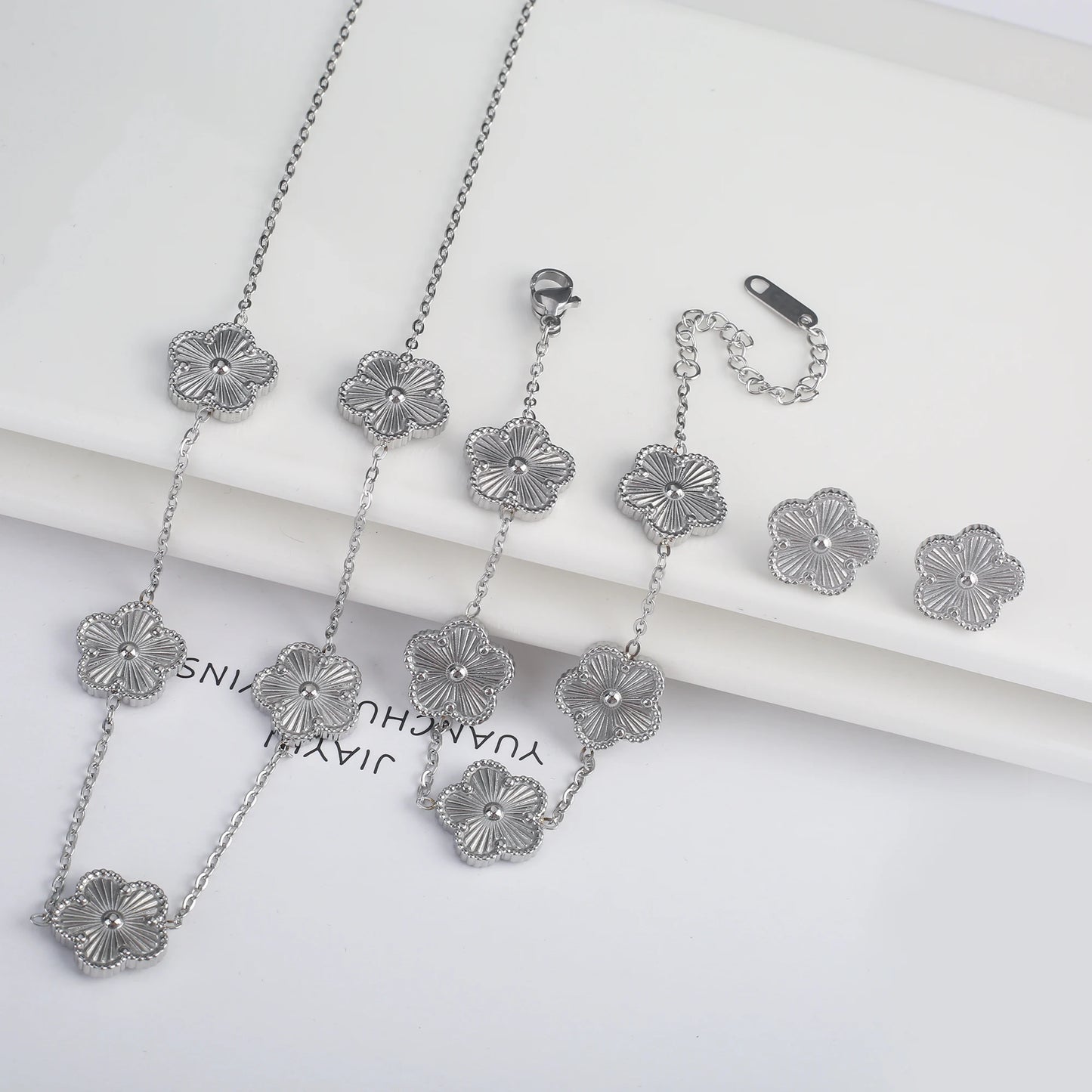 Colette  Set