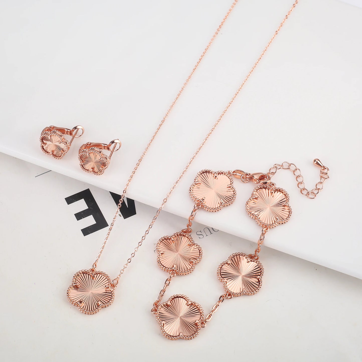 Five Leaf Flower Set