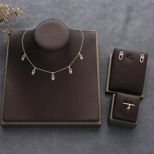 Vayla Sets