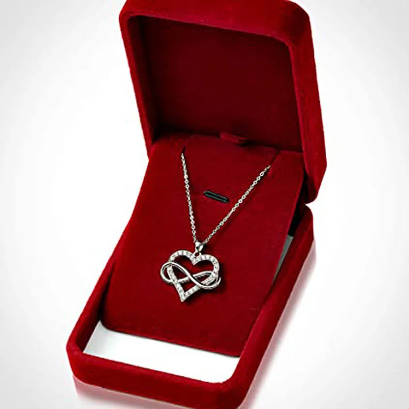 Huitan Silver Necklace