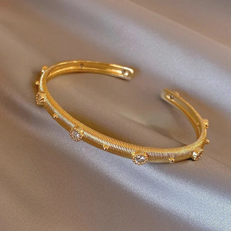French bracelet