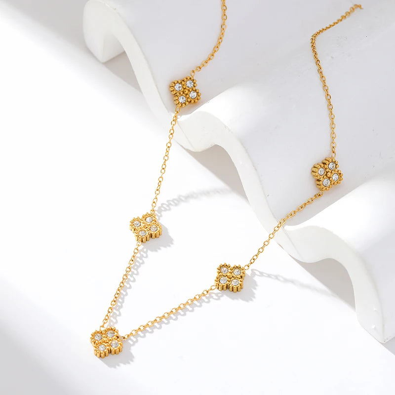 Clover Flower Necklace