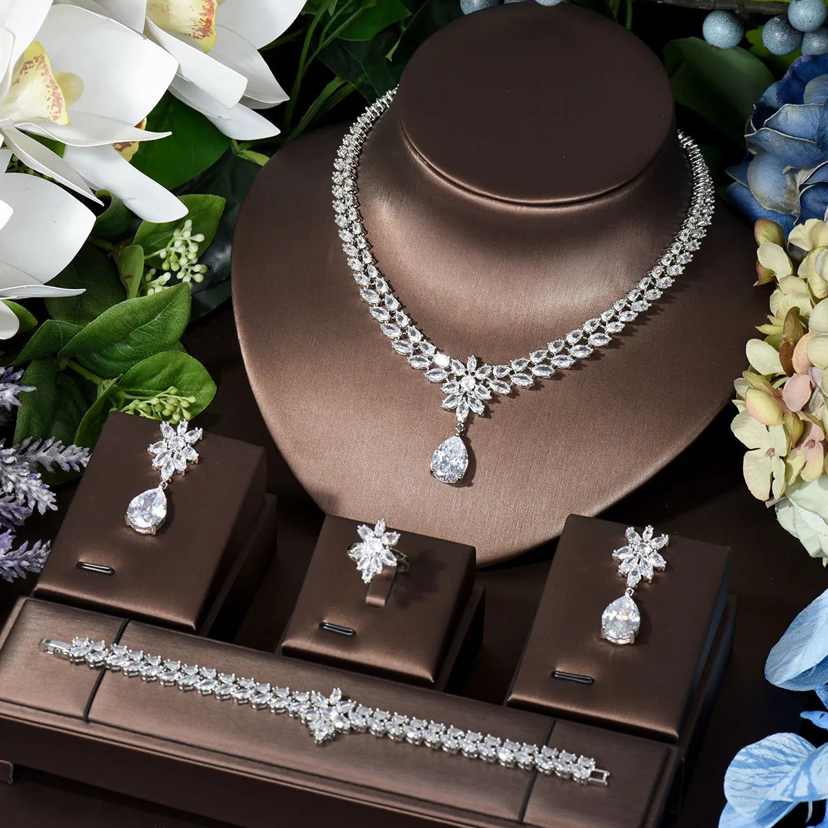 Thalise Sets