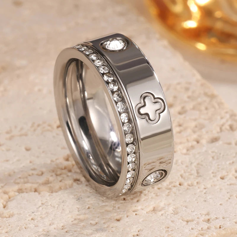 French Clover Ring