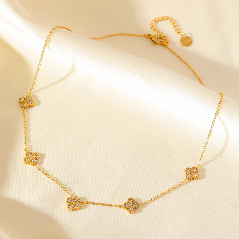 Clover Flower Necklace