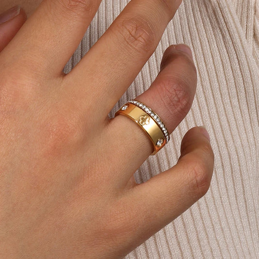 French Clover Ring