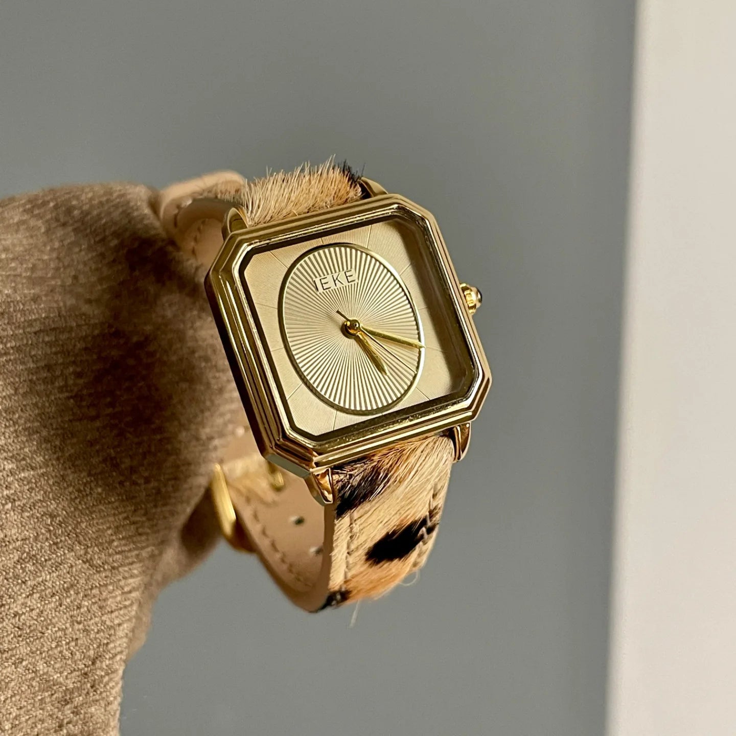 Antique Style Leopard Watch