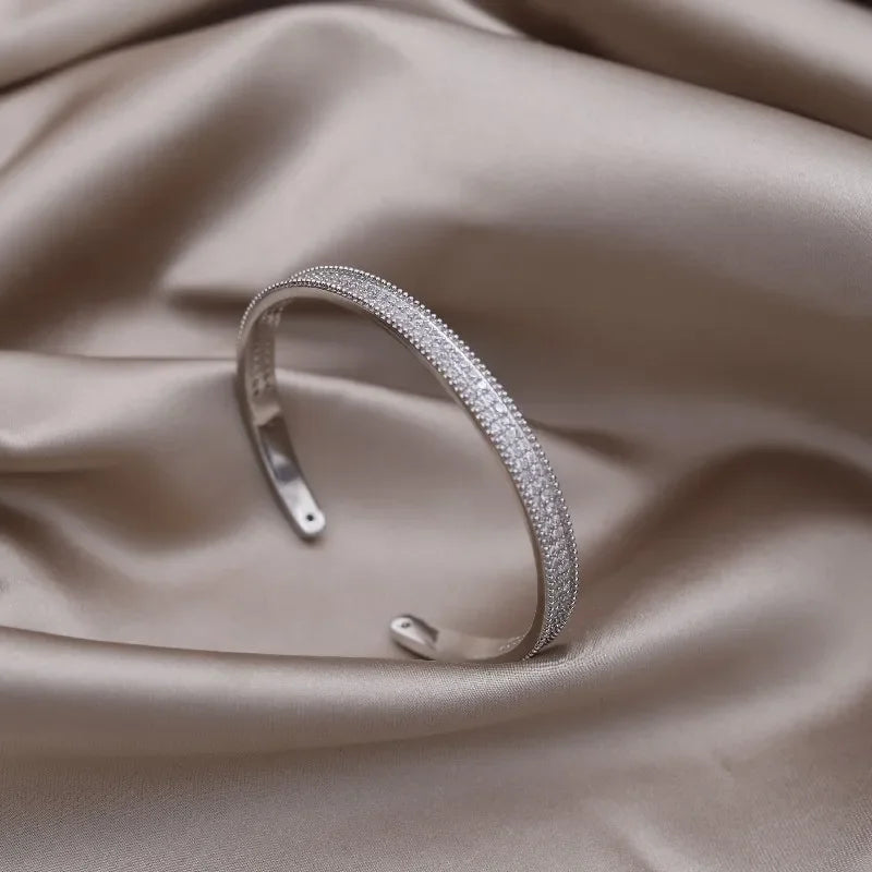 French bracelet