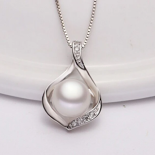 925 Sterling Silver Pearl necklace